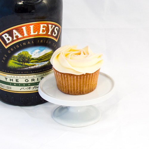 6 x Baileys Cupcakes with Baileys Buttercream