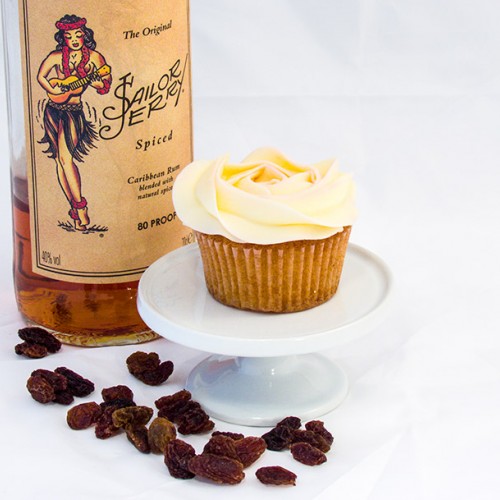6 x Rum & Raisin Cupcakes 6 x Rum & Raisin Cupcakes